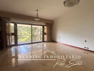 Casa en venta Bosques de las Luces | 5 habitaciones + gimnasio + amplio jardín - Image 1