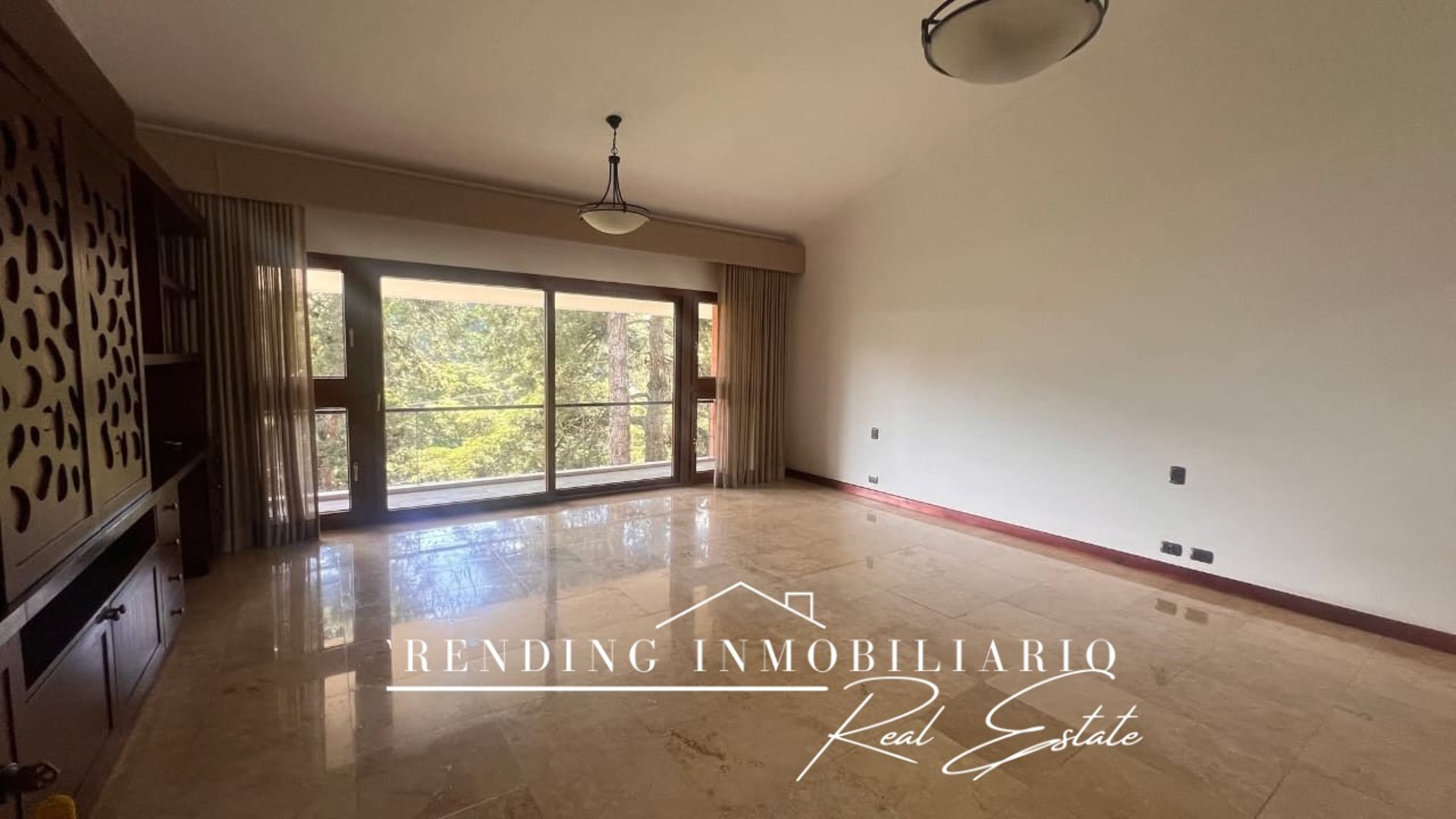 Casa en venta Bosques de las Luces | 5 habitaciones + gimnasio + amplio jardín