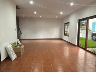 En venta casa nueva en Hacienda Malaga cerca Antigua Gt - 2