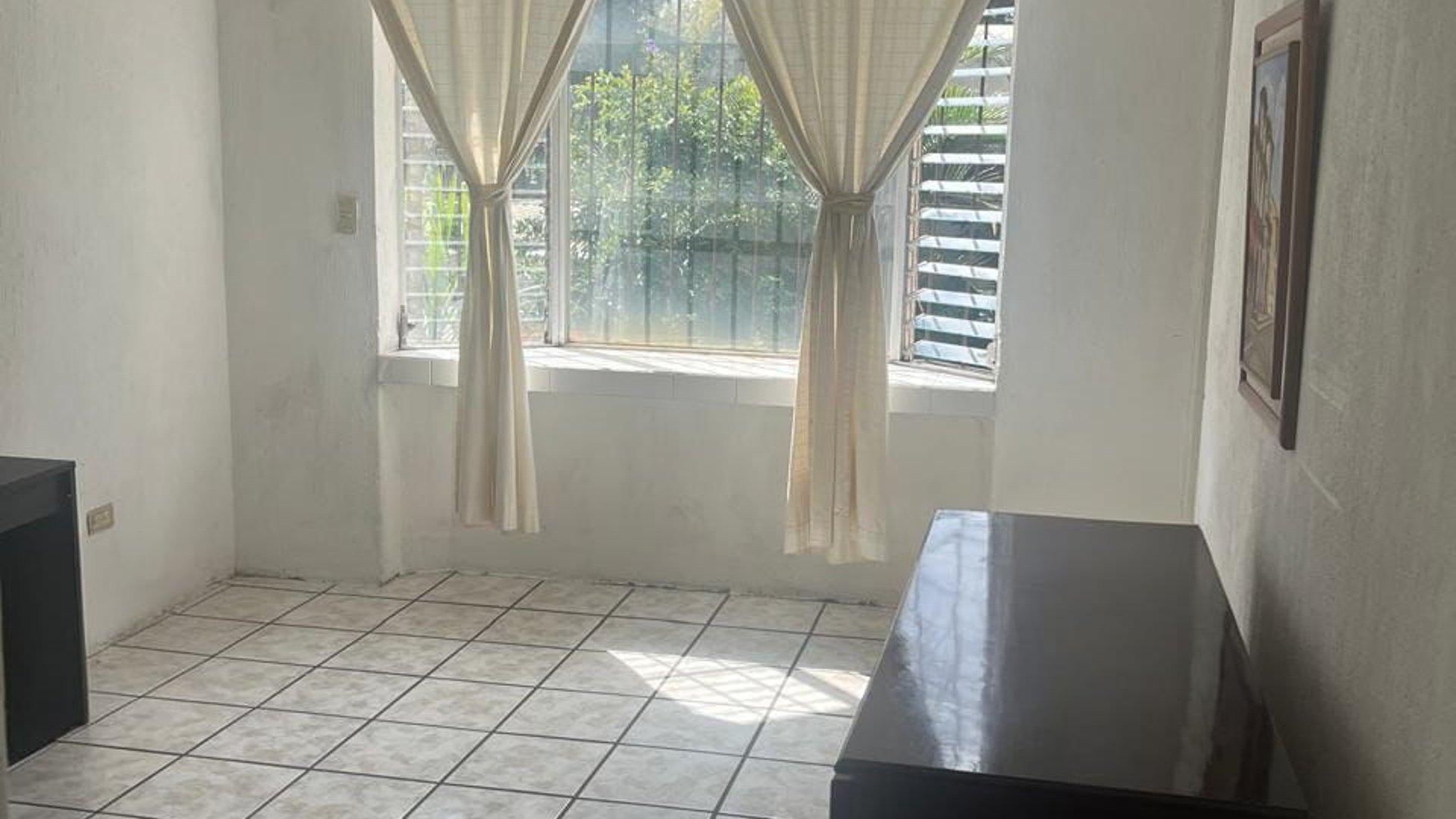 RESIDENCIALES LOURDES, ZONA 16, HOUSE OF SALE - Miniatura 4