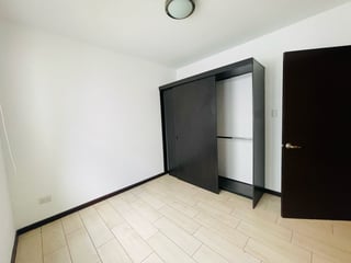 VENTA DE CÓMODO APARTAMENTO - ALMORETO, KM 14.5 CES - 5