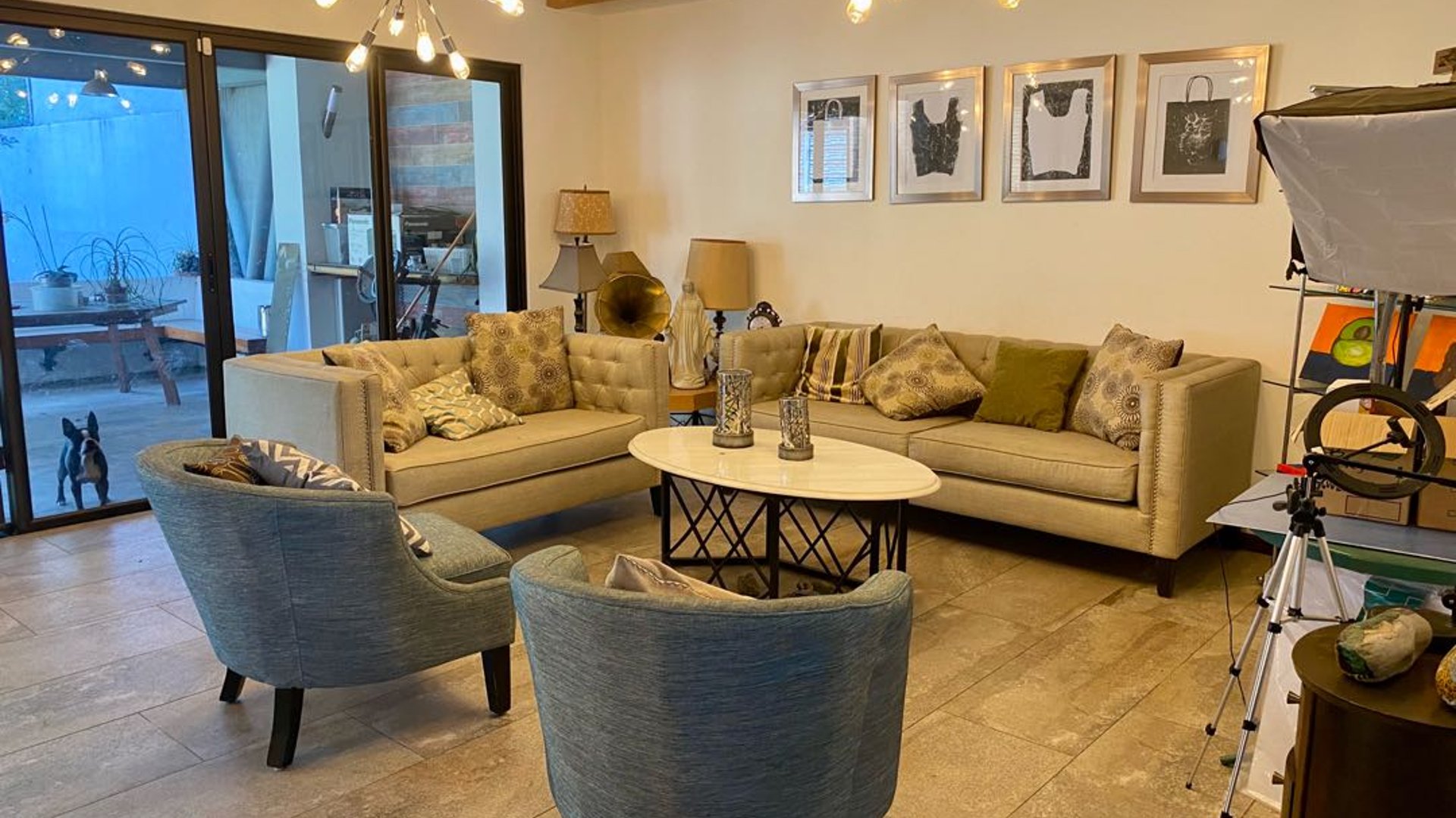 VENDO LINDA CASA EN EXCLUSIVA COLONIA en zona 11