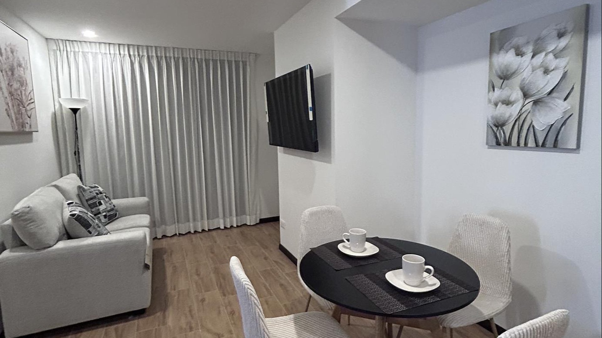 Apartamento amueblado en Renta zona 13 / Essenza - Miniatura 2