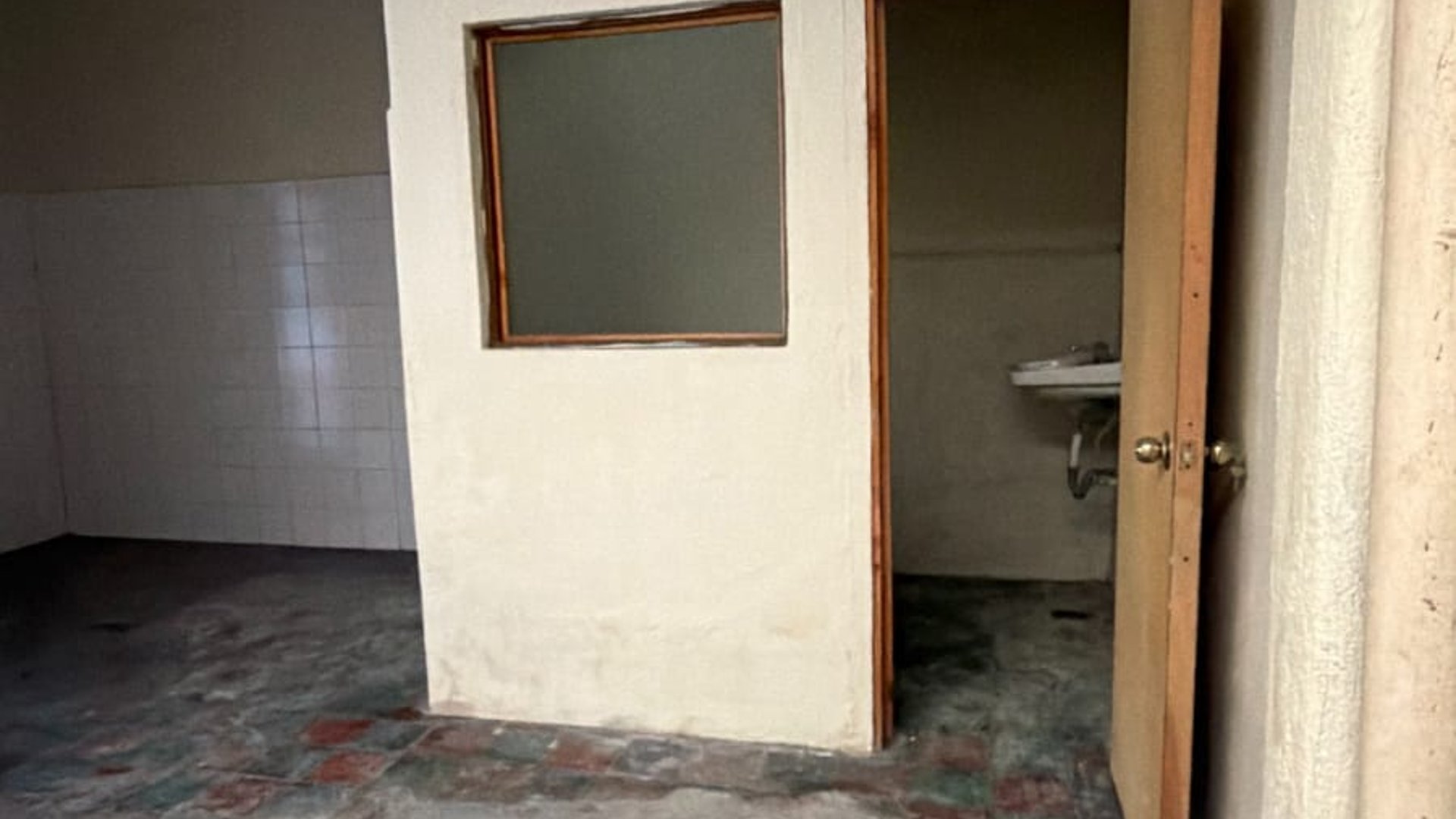 Casa para demoler en zona 6