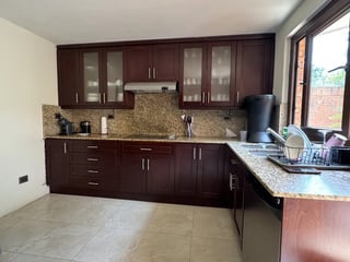 Casa dentro de garita en venta de 4 habitaciones en zona 15 Ref-5683 - 4