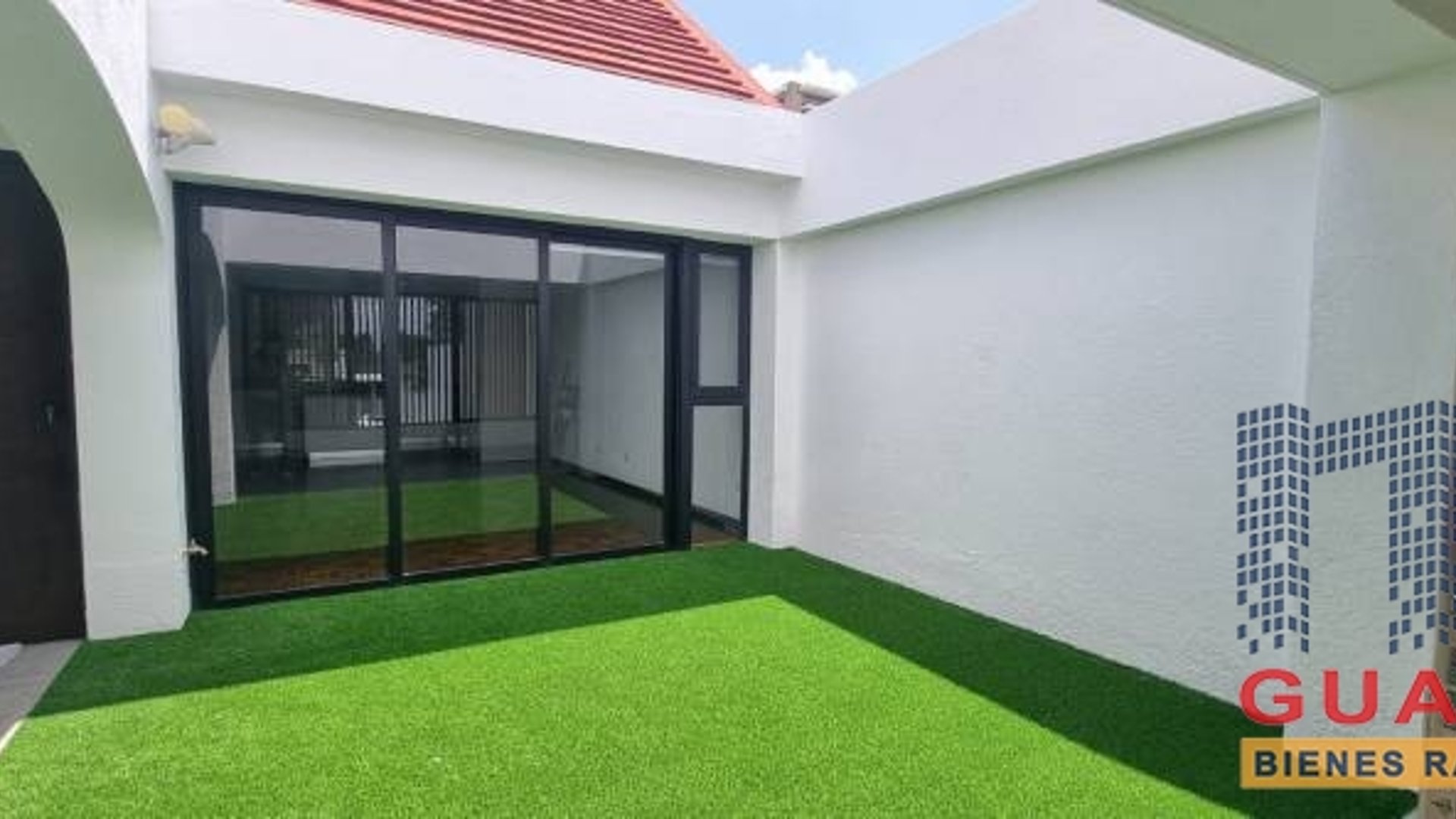 Apartamento en Renta, Zona 14 (R10454) - Image 1