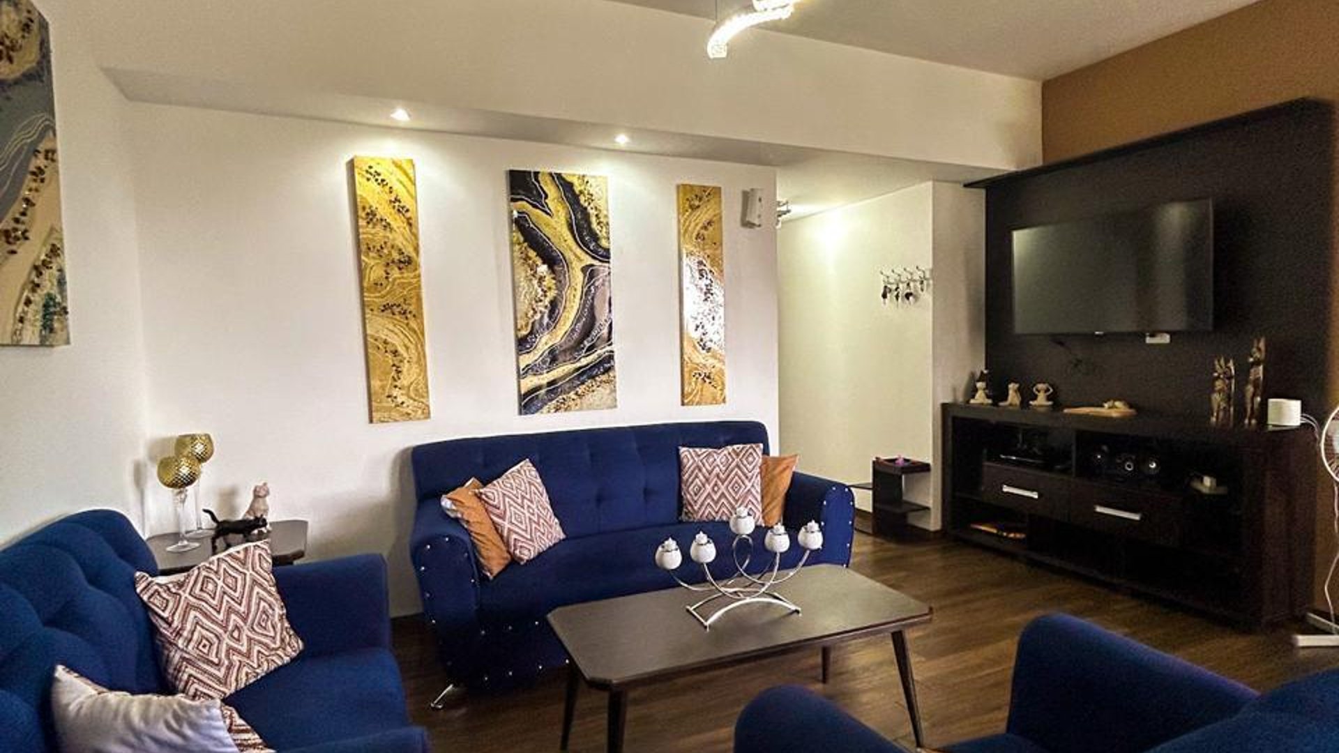 Apartamento en Zona 10 de 3 Dormitorio en Venta