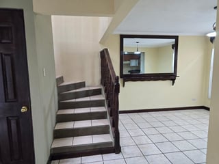 Casa en Venta Prados del Tabacal 1 Villa Nueva - Image 2
