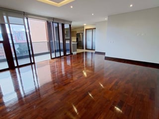Alquiler apartamento de lujo 2 Dormitorios en Santa Inés Zona 14 - 4