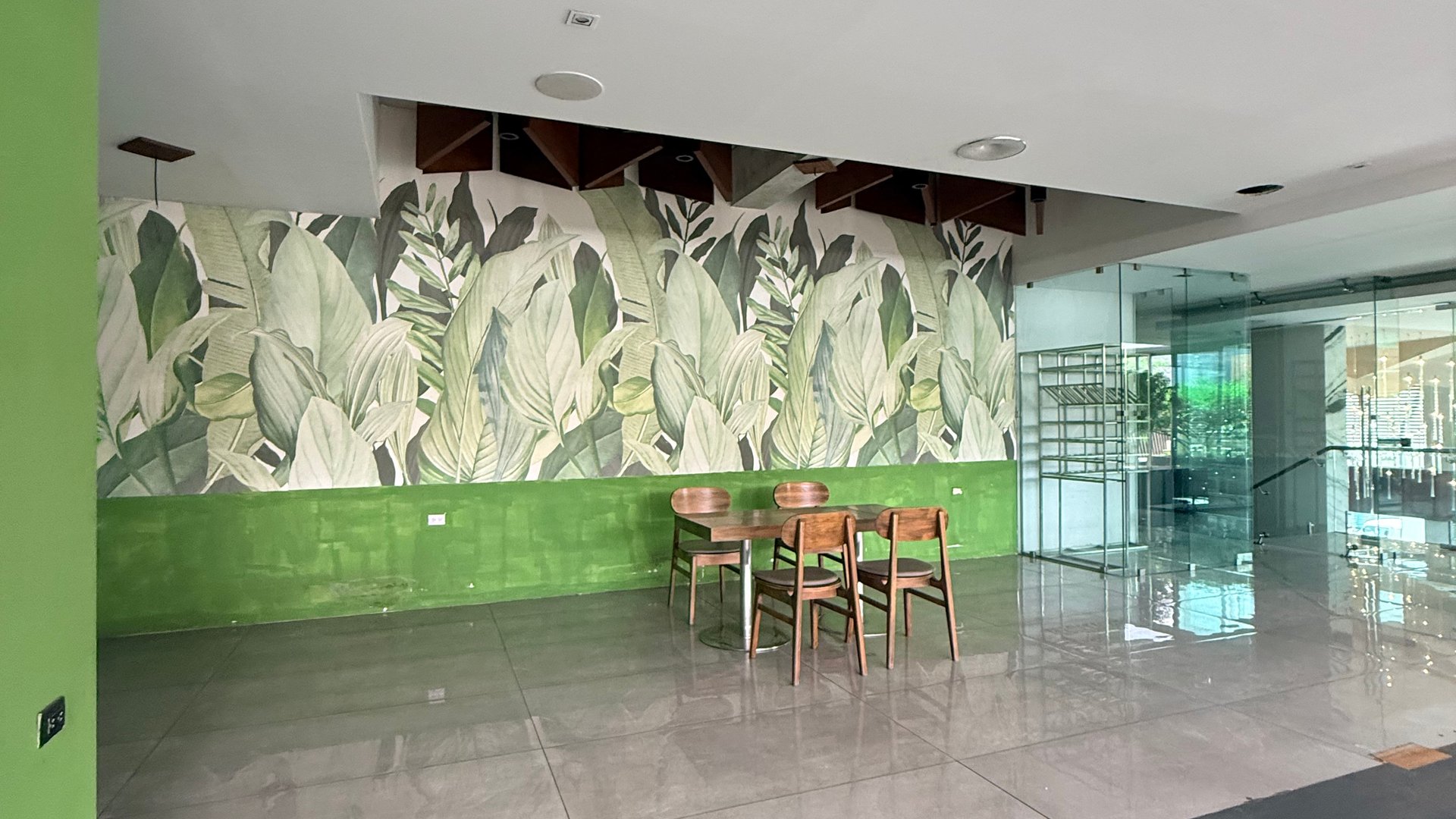 Local Comercial Premium en Renta | 471m² | Nuevo | Seguridad 24/7 - Miniatura 4