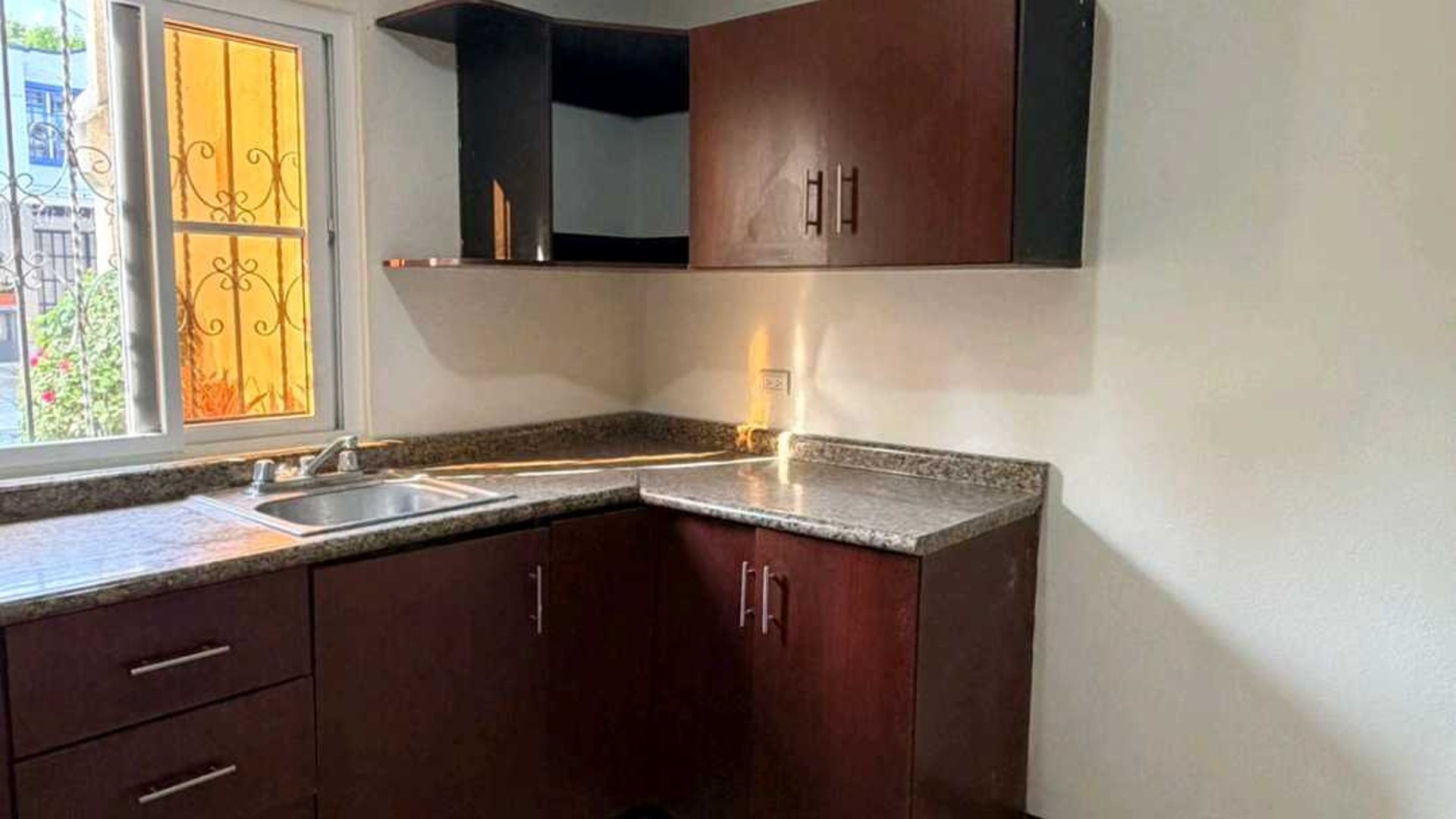 OPORTUNIDAD ÚNICA❗️
CASA EN VENTA????Colinas de Monte María Sur,Z.7 V.N - Miniatura 5