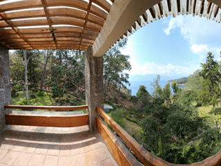 ALQUILER DE HERMOSA CASA FRENTE A LAGO ATITLÁN - CERRO DE ORO  - 2