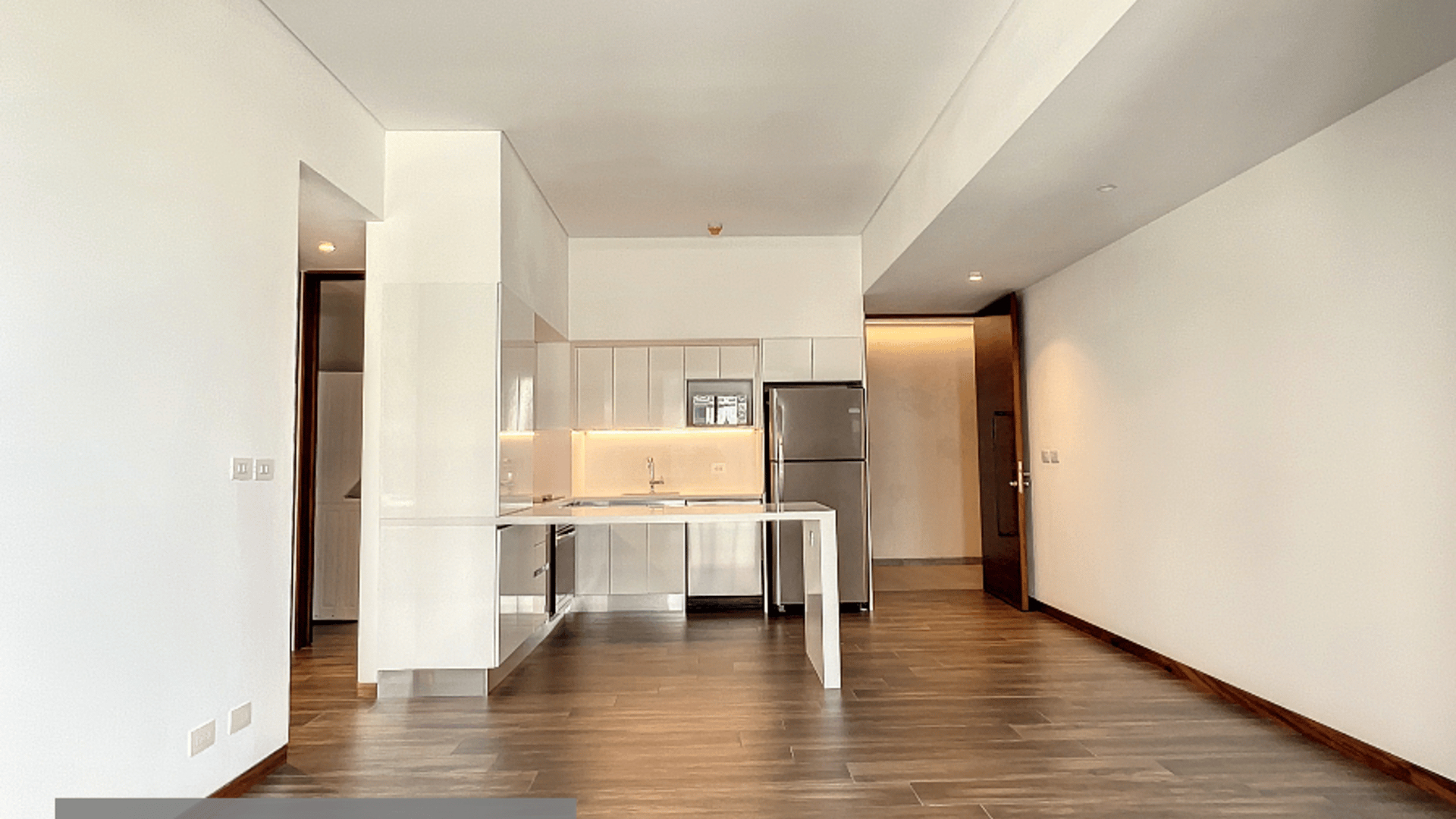 Apartamento en alquiler en AVIA Zona 10 | 1 dormitorio con balcón y amenidades