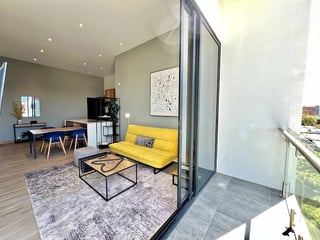 Apartamento Amueblado en Venta Edificio AOKI, zona 14 N7 - 4