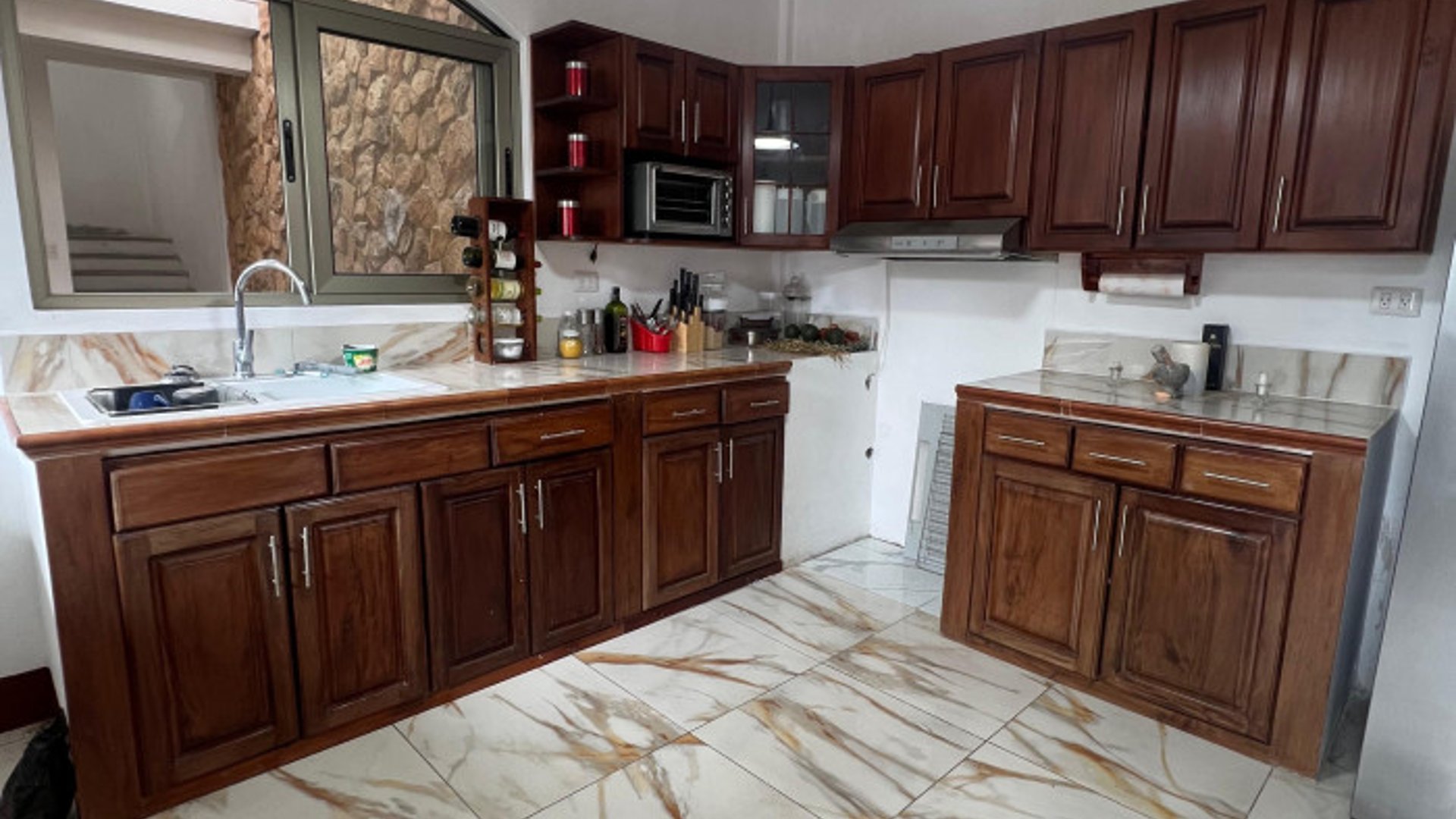 Hermosa Casa moderna en Venta a 10 minutos de Antigua - Miniatura 8