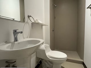 ACANTOS DE CAYALA/ Apartamento en Venta para Inversión zona 16 - Image 29