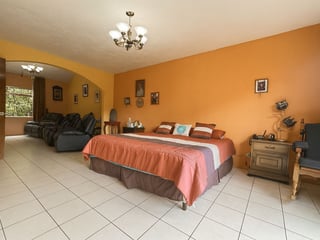 HERMOSA CASA DE LUJO EN VENTA EN SAN BARTOLOMÉ MILPAS ALTAS - Image 27