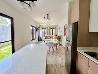PRECIOSA CASA EN RENTA DENTRO CONDOMINIO EN SAN PEDRO LAS HUERTAS - 3