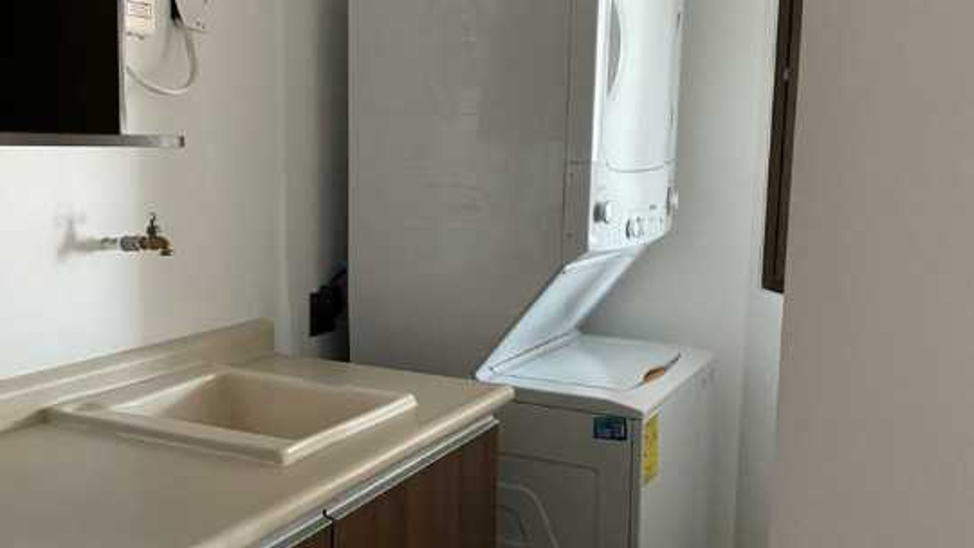 Vendo apartamento  Zona 14, Edificio Garcés de la Villa - Miniatura 4