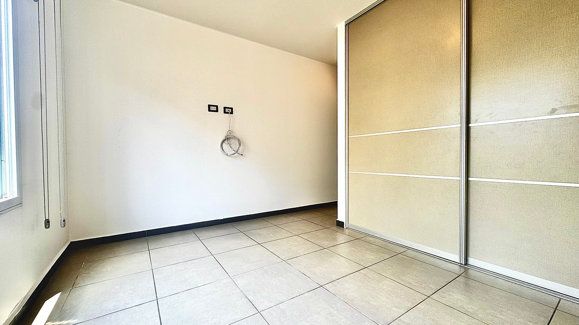 Casa de esquina en venta, Cumbres de la Arboleda - Miniatura 14