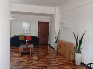 Apartamento en Venta y Renta en zona 14 - 2