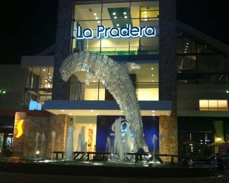 ZONA PRADERA / Local en Venta, zona 10
