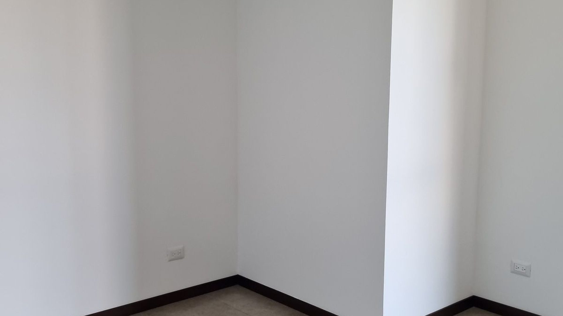 APARTAMENTO EN ALQUILER EN ZONA 15 SAN LAZARO - Miniatura 11