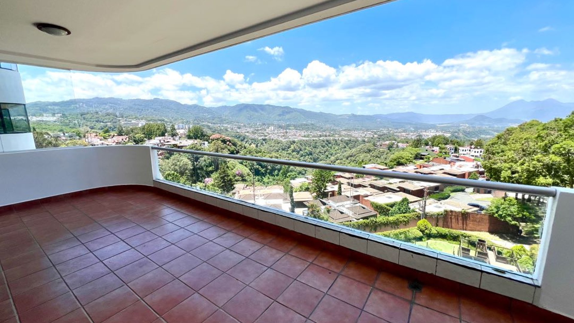 ALQUILER DE AMPLIO APARTAMENTO - MARQUÉS DEL VALLE, ZONA 14 - Miniatura 6