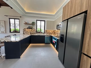 Venta de casa en Antigua,  Bellas vistas a los volcanes - 3