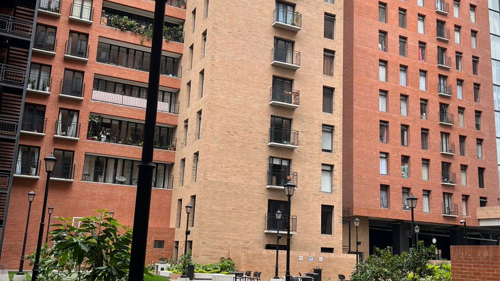 VENTA/RENTA APARTAMENTO CÉNTRICO 5 ZONA 5. APARTAMENTOS DE 3 HABITACIONES DISPONIBLES!