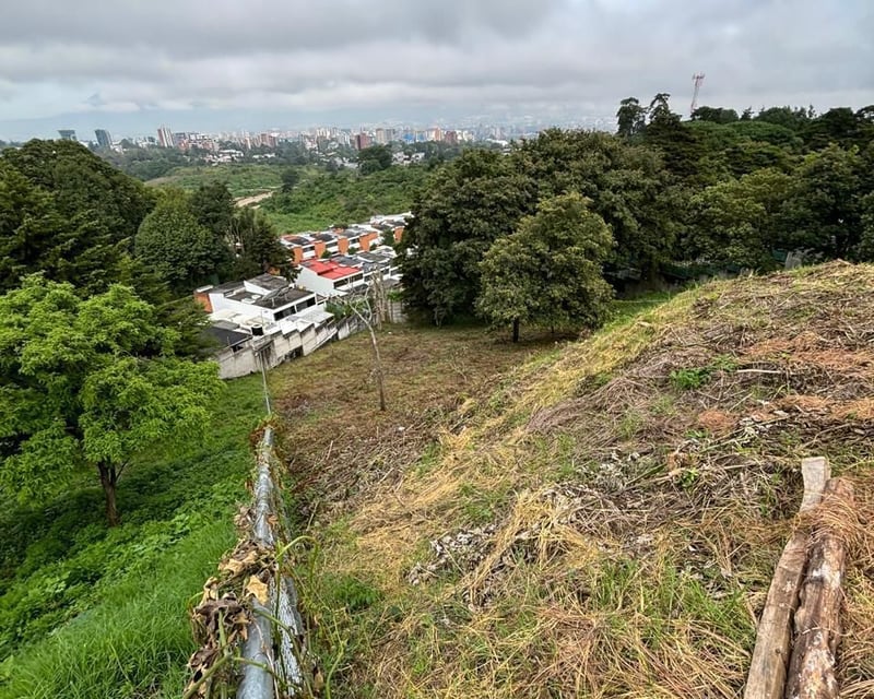 Venta de terreno en La Montaña zona 16