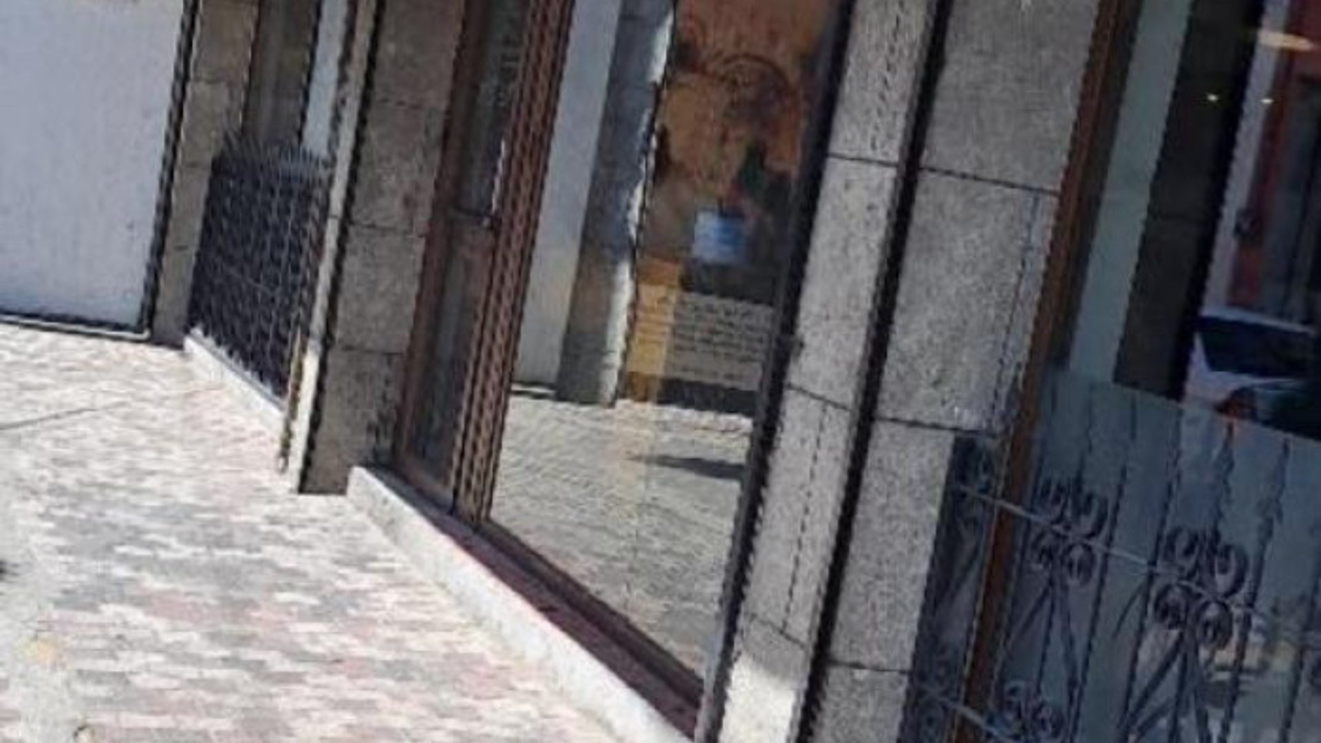 En Venta de centro comercial ubicado en zona 1 Xela - Miniatura 3