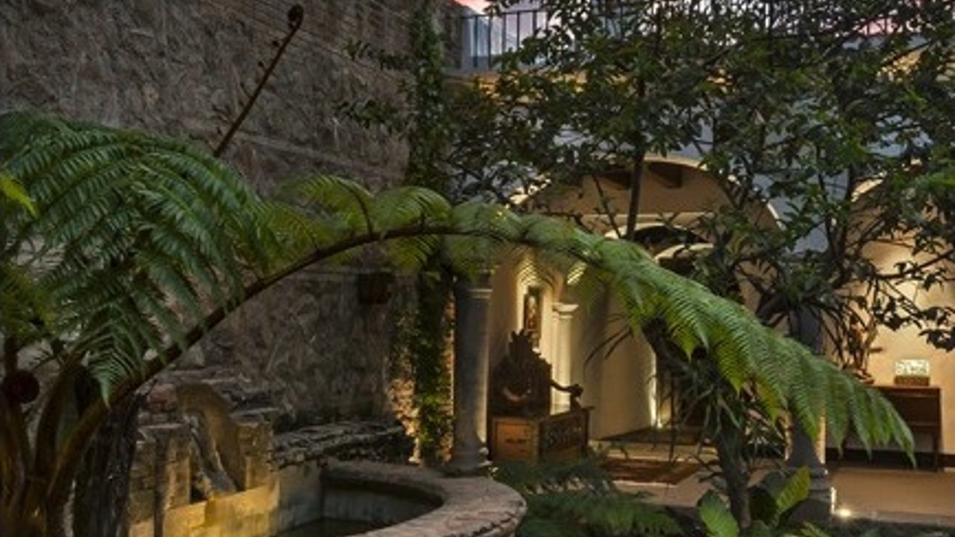 Casa en venta, Paseo Antigua. 
