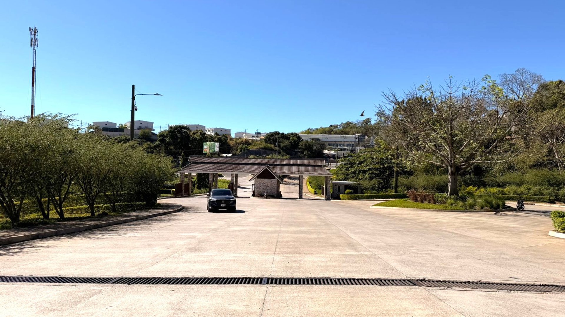 OFERTA -TERRENO EN VENTA  CARRETERA A SURF CITY- OFERTA