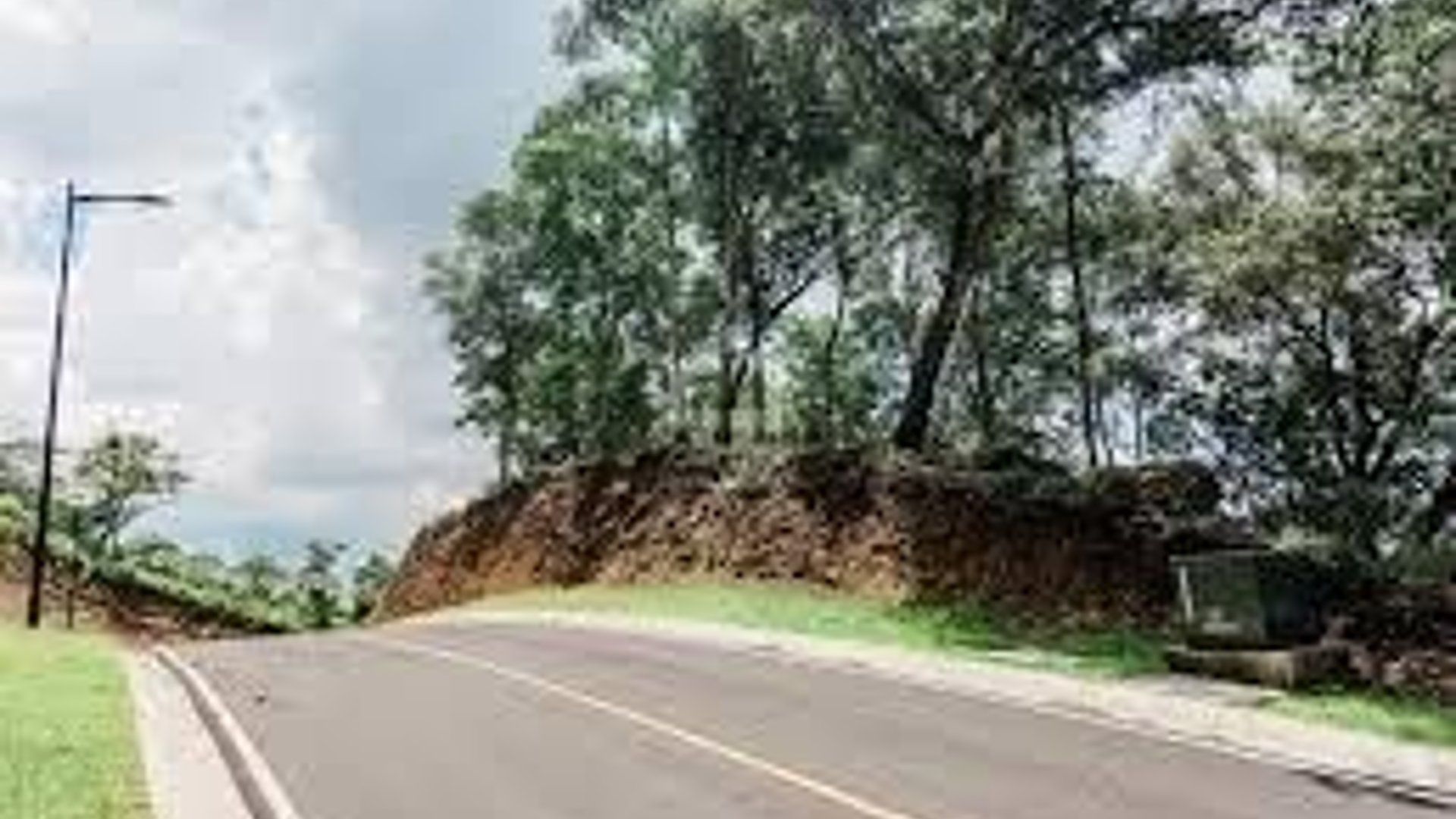 PROPIEDAD EN ALQUILER – ZONA 16, SOBRE CALLE HACIA EL PULTE