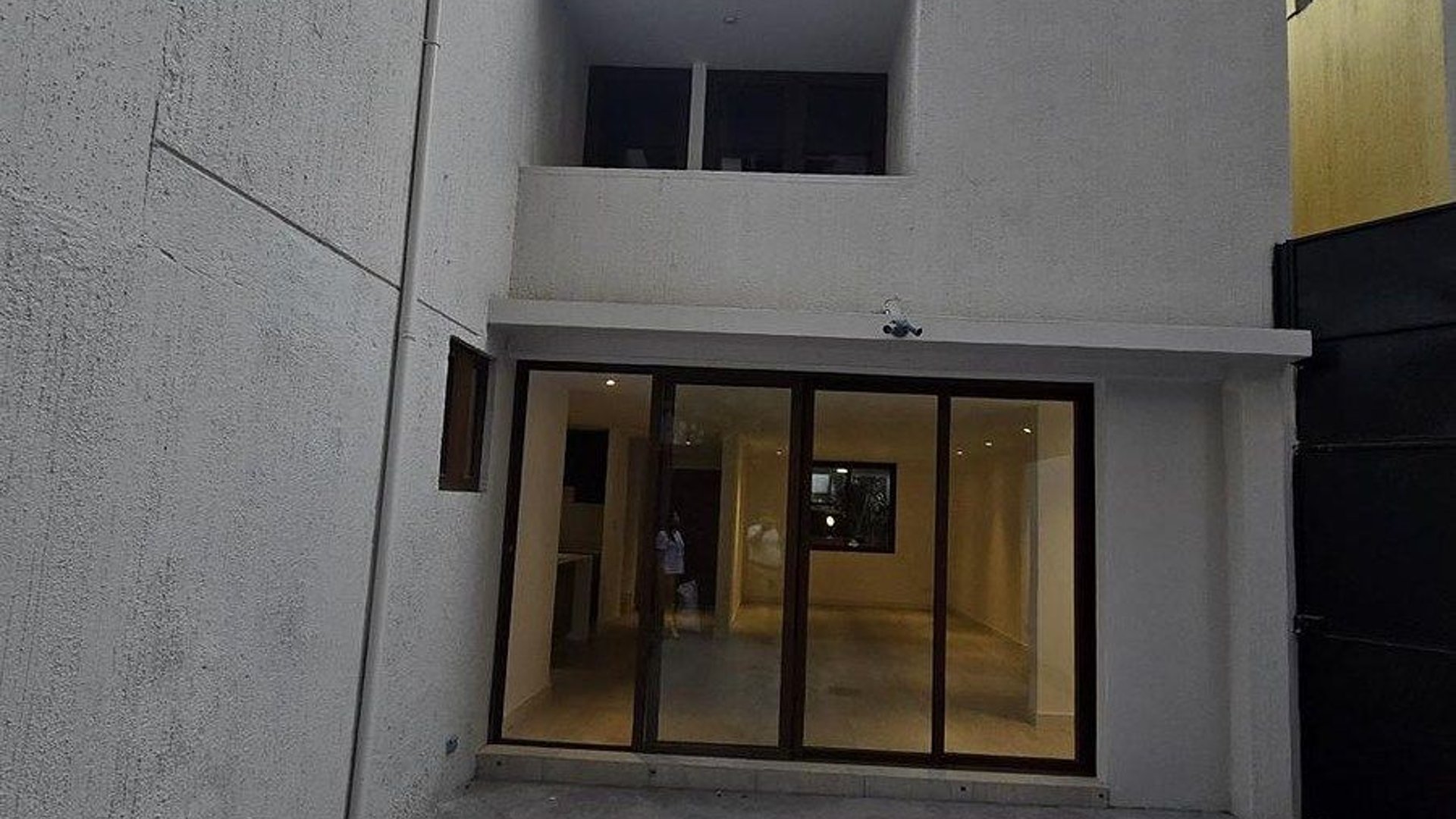TOWNHOUSE EN VENTA | ZONA 10, CONDOMINIO PRIVADO (20 CALLE)