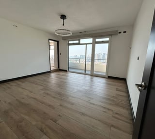 Apartamento en venta, en Zona 11