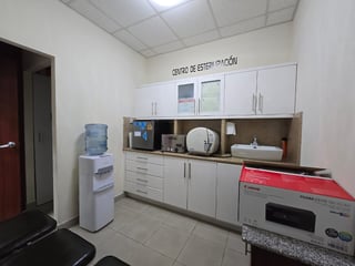 RENTA Clínica Dental en Zona 10 Sixtino II - 5