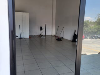 📍 LOCAL COMERCIAL EN RENTA – 50 m² | VÍA PRONTO | KM 18 CAES - 4