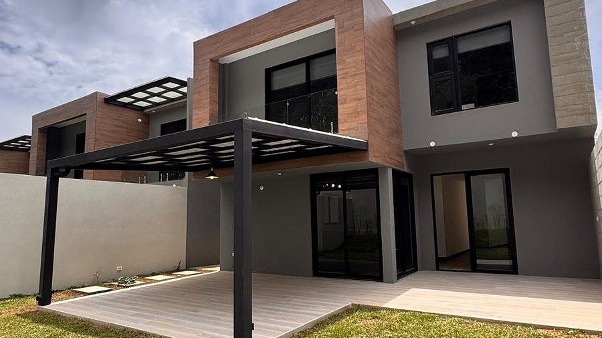 Casa en Renta en Lugana de San Isidro, Zona 16 - Miniatura 8