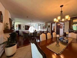 Casa en Venta de 4 dormitorios en zona 2 - 2