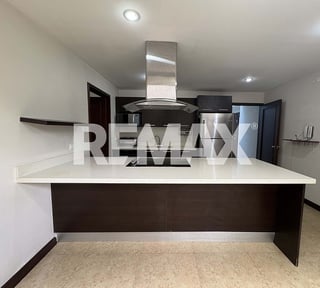 Casa Renta | Zona 10 | Jardines del Prado