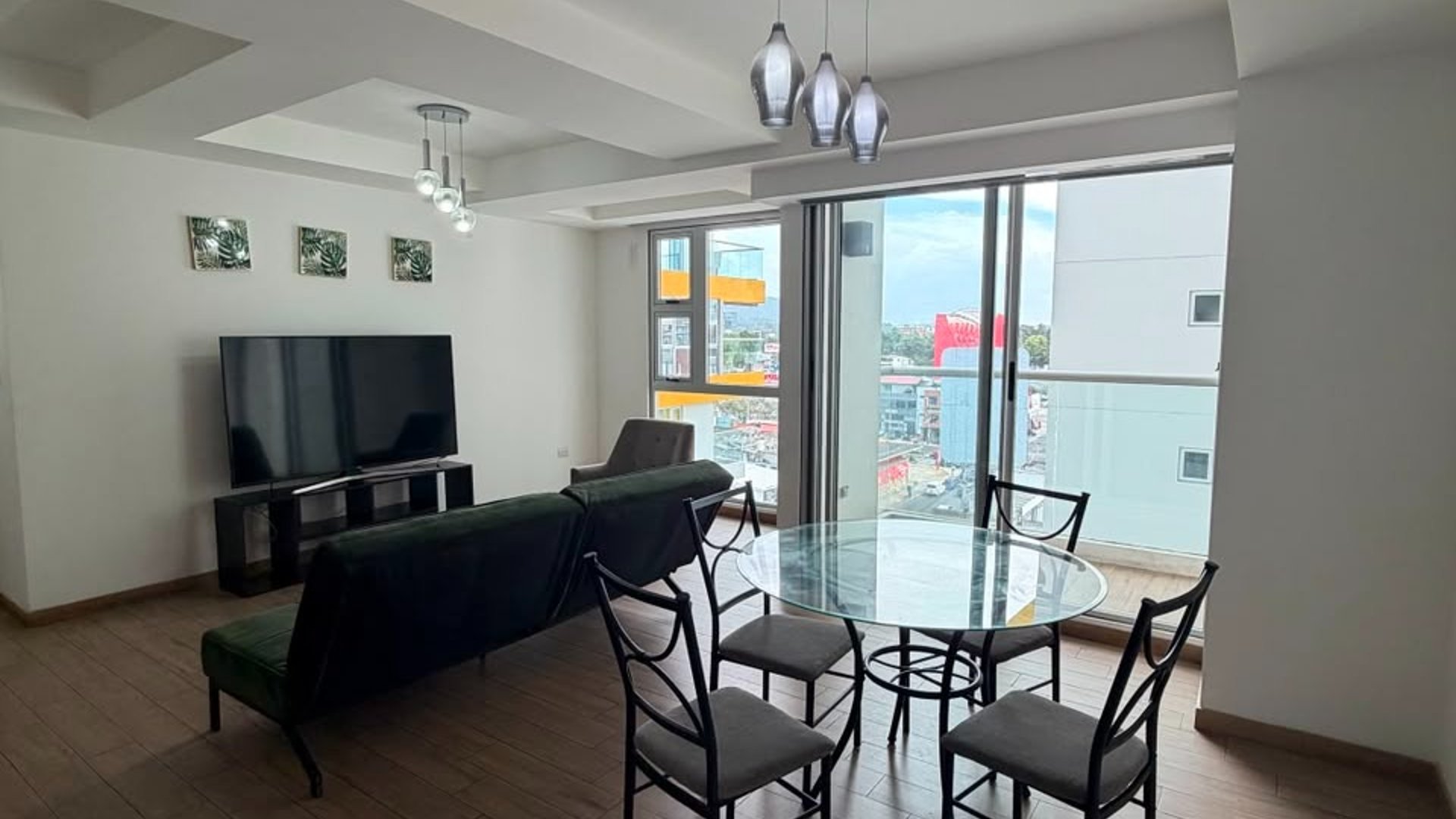 ???? APARTAMENTO SEMIAMUEBLADO EN RENTA – 2 HAB | CITYHAUS | ZONA 10 - Miniatura 3