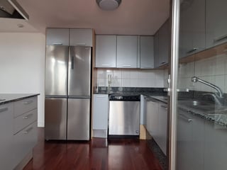 📍 APARTAMENTO EN RENTA – EDIFICIO EN COLONIA OAKLAND | ZONA 10 - Image 2
