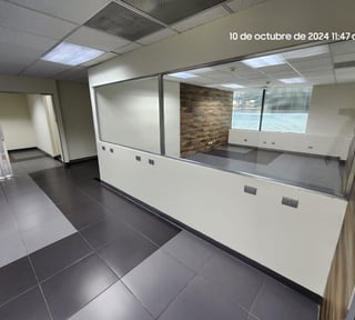 Oficina en renta en zona 14 Ref-4964