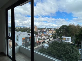 Apartamento en Renta en Zona 15, Ciudad de Guatemala - Image 1