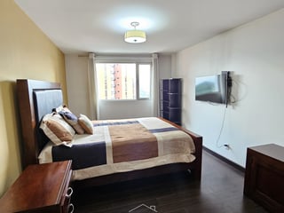 Apartamento en venta Edificio Áttica II Zona 14 3 habitaciones - Image 9