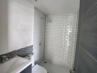 Vendo Lindo Apartamento en Edificio Silk z4 - Image 8