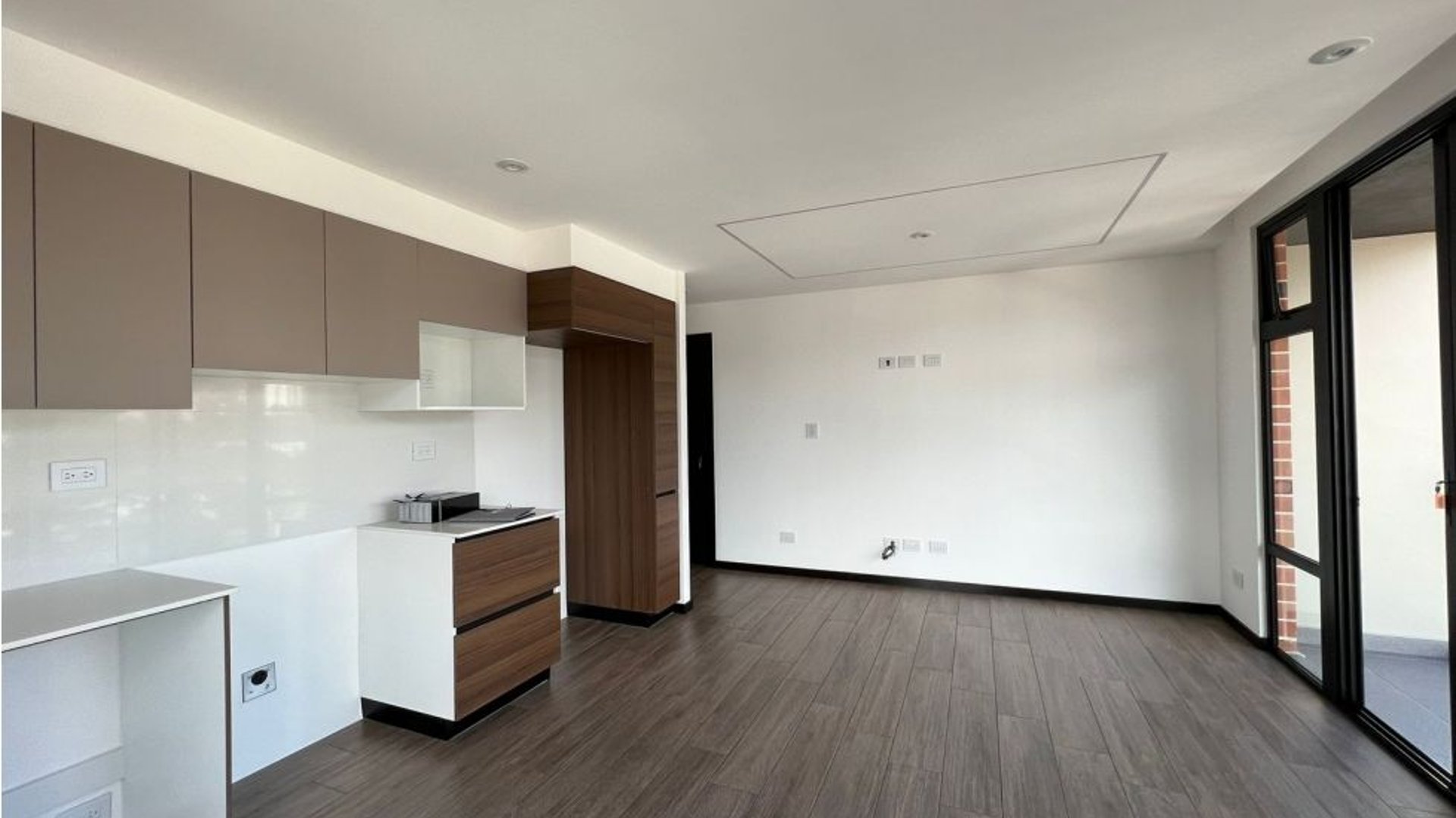 ???? APARTAMENTO EN VENTA – 2 HAB |EDIFICIO IQ 10 | ZONA 10 - Miniatura 2