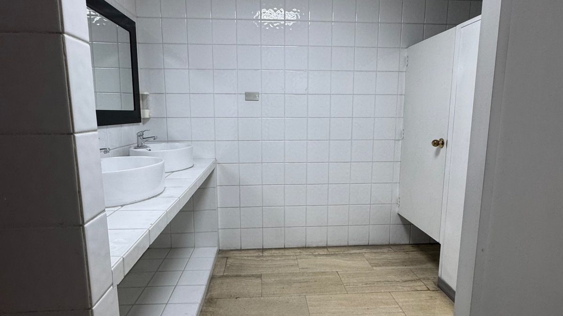 Edificio en Alquiler Zona 10 - Miniatura 44
